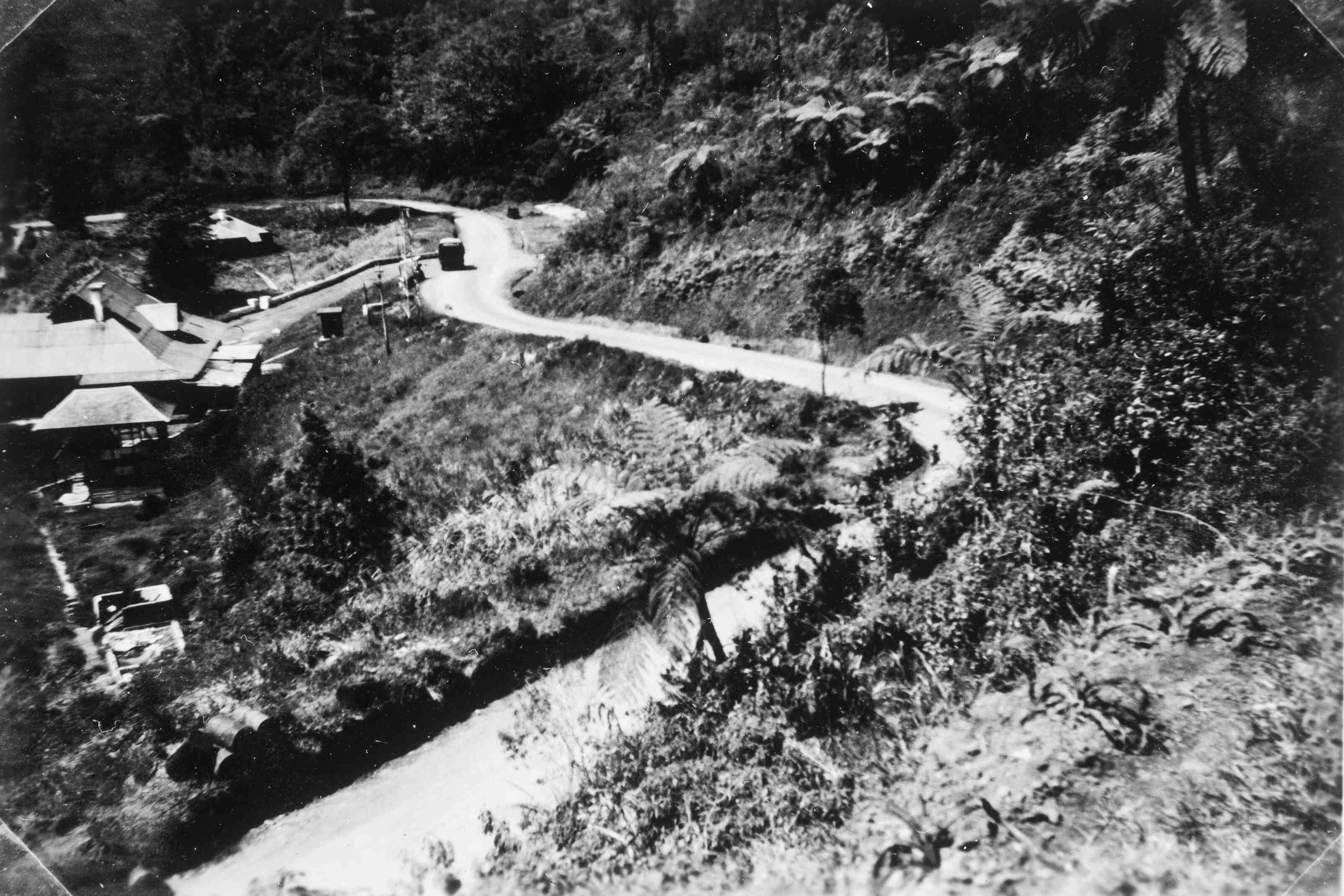 Verkeersweg: Batavia - Bandoeng, rond 1946