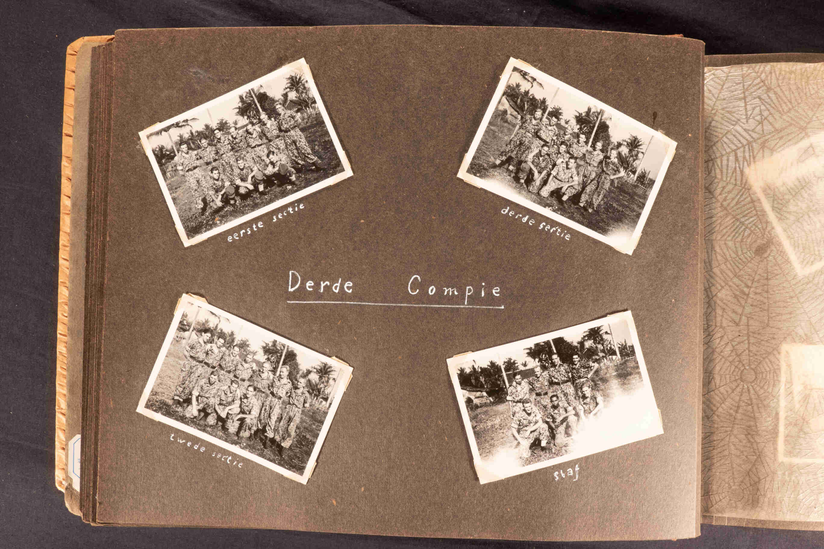 Groepsfoto KNIL militairen, te Java, rond 1946