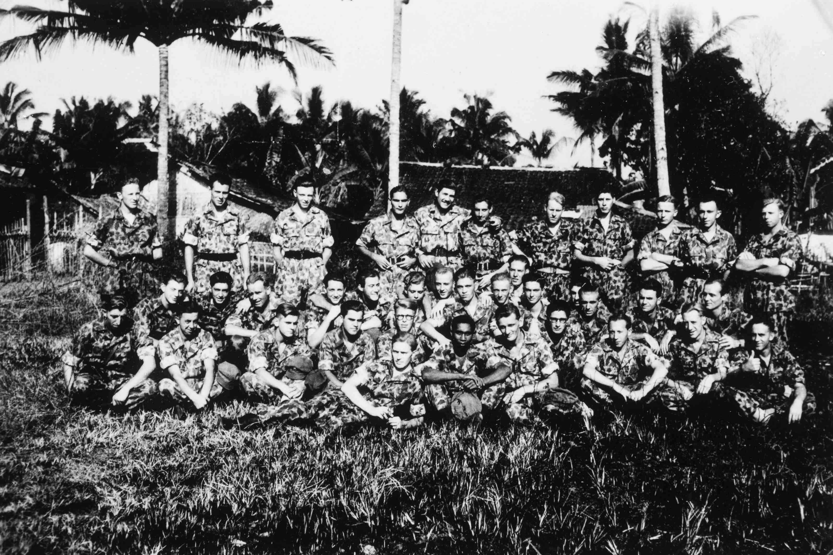 Groepsfoto KNIL militairen, te Java, rond 1946