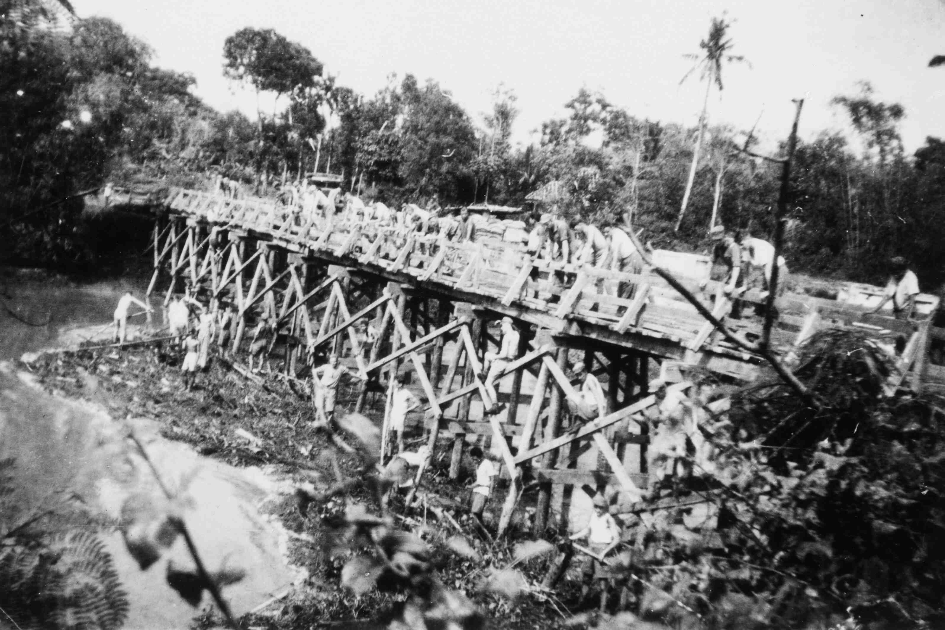 Kali Tjitaroem, brug bij Tjilampenie 1946