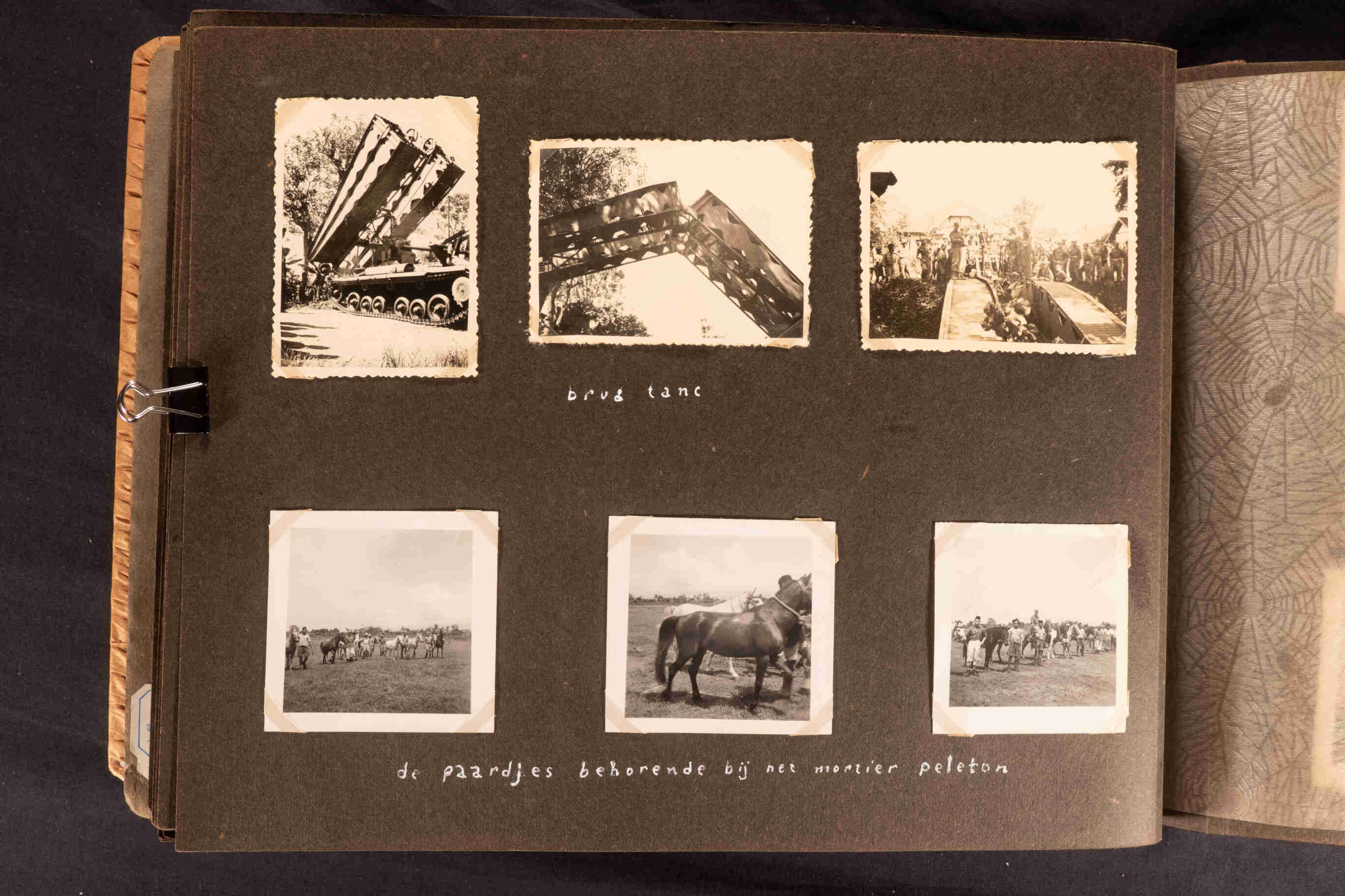 Tanks en paarden te Java, 1946 of 1947