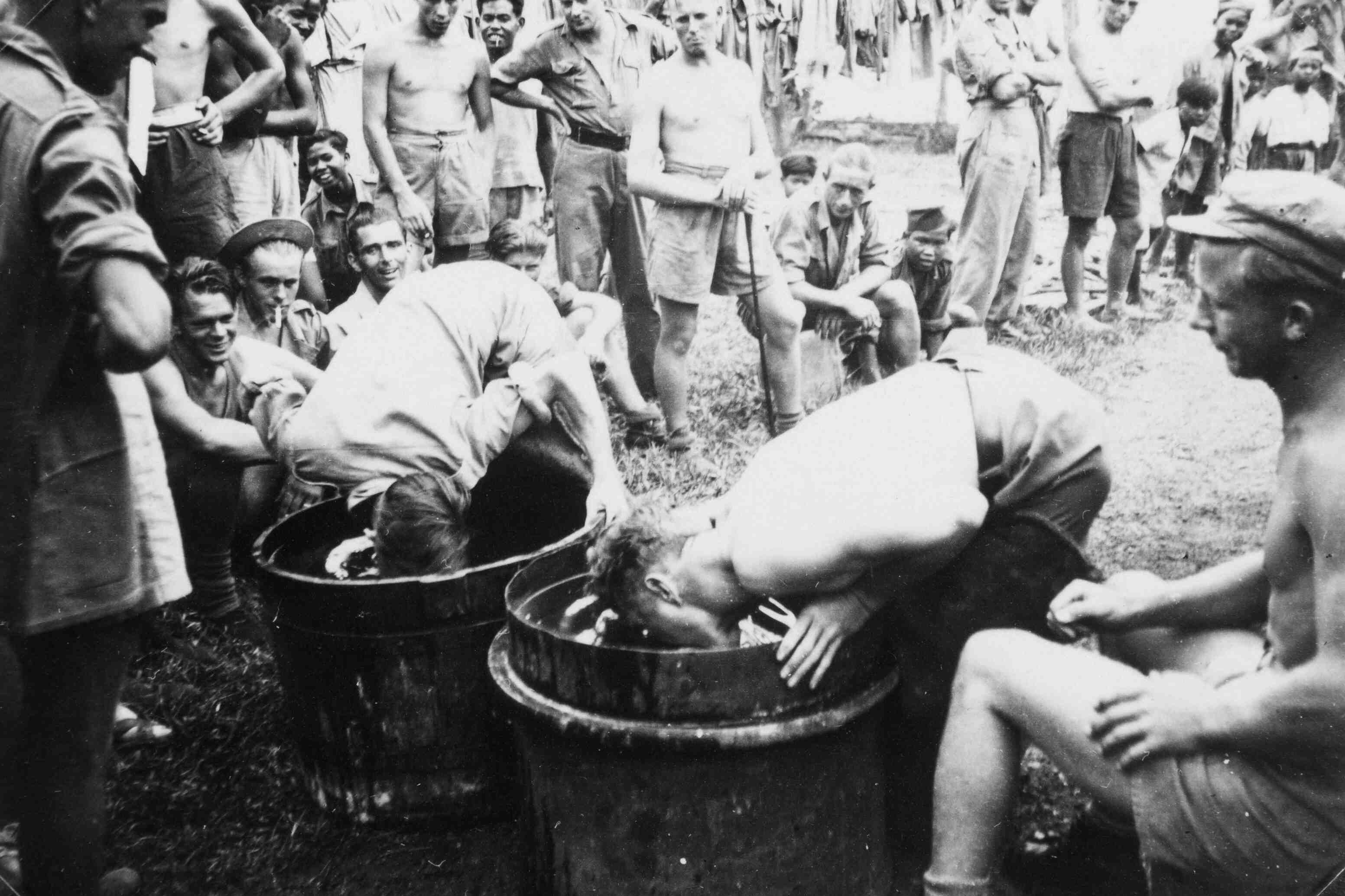 KNIL militairen Spelen in Tegallega, Java, 1946 of 1947