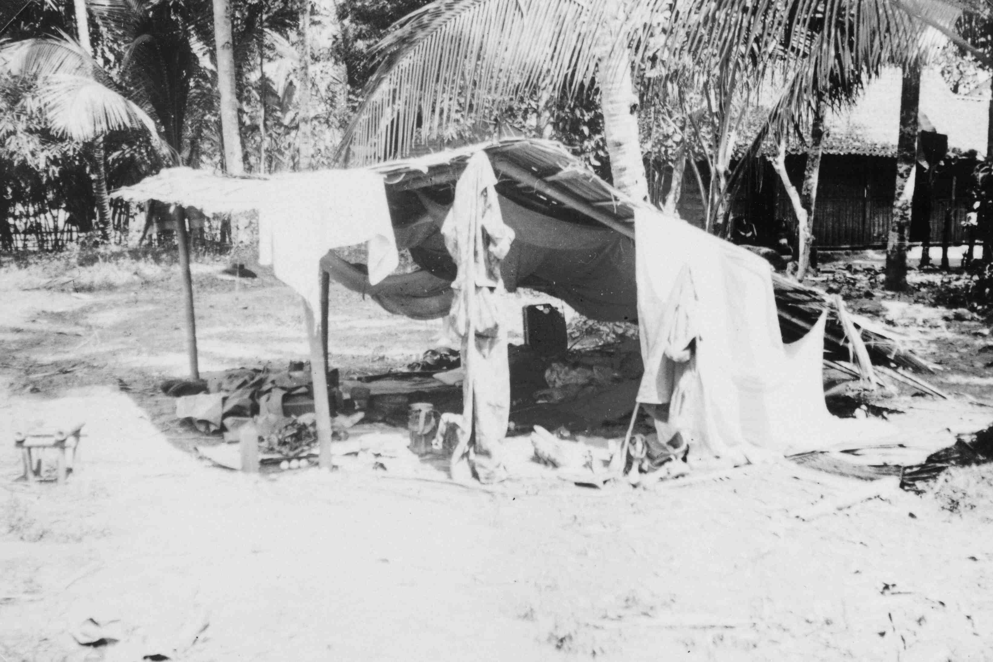 Eerste politionele actie. Driedaagse legering bij het bewaken aan een brug (omgeving Banjoemas), Java 1947