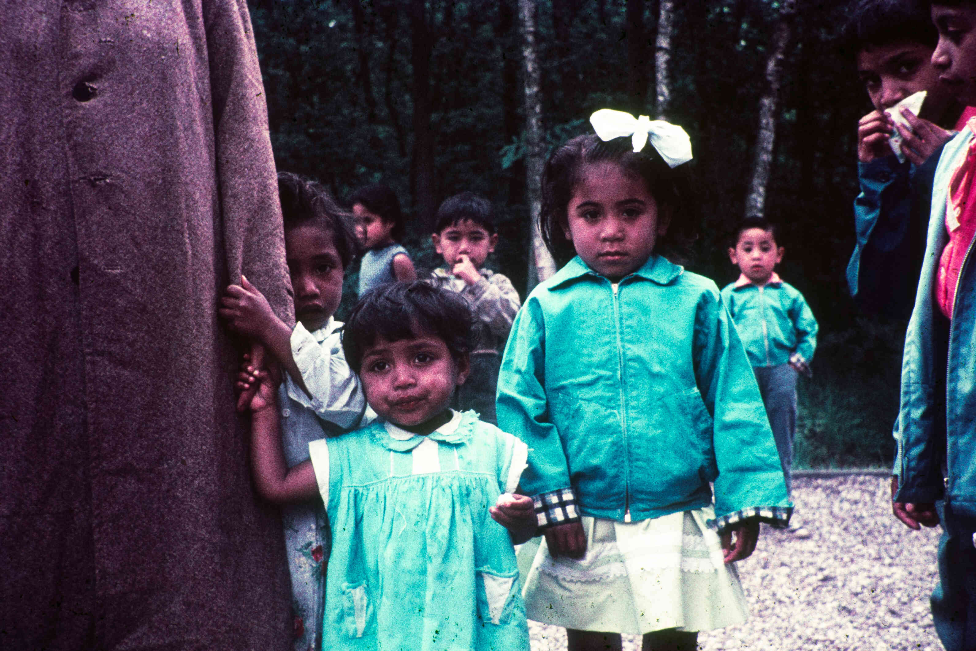 Oude foto van Amboneze kinderen in Nederland