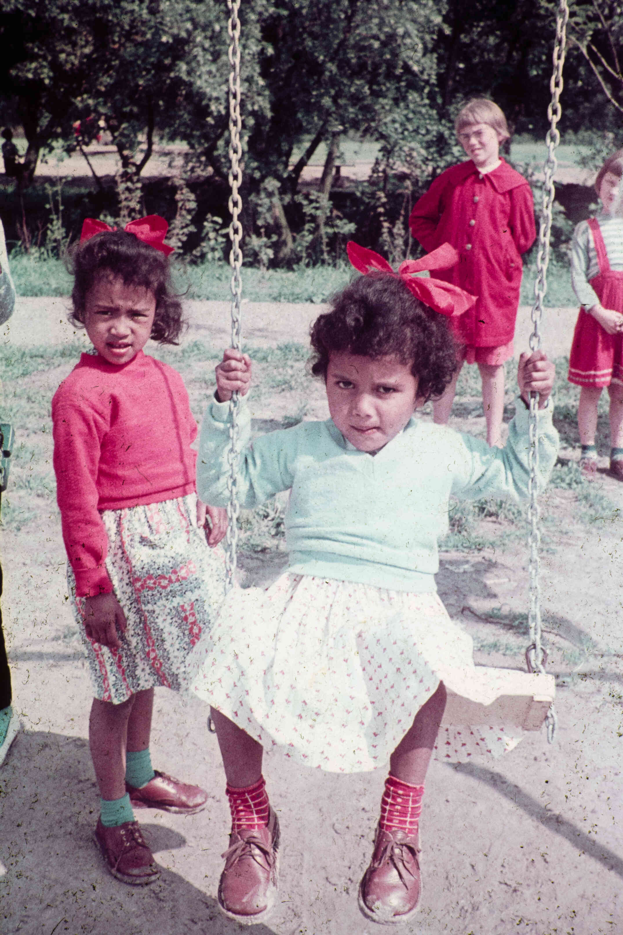 Ambonees Meisje schommel, Friesland, eind jaren 50
