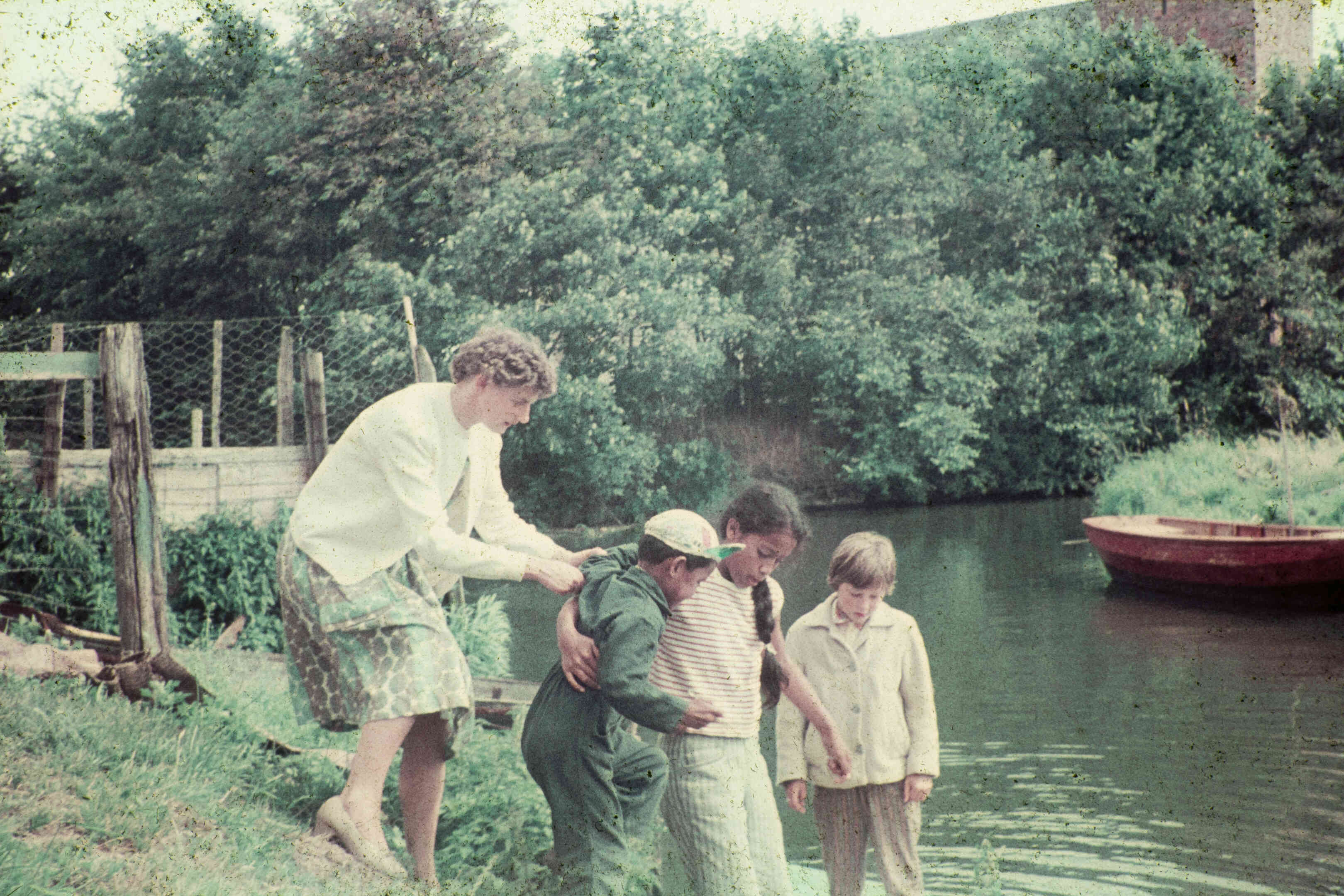 Ambonezen hebben geen zwemdiploma