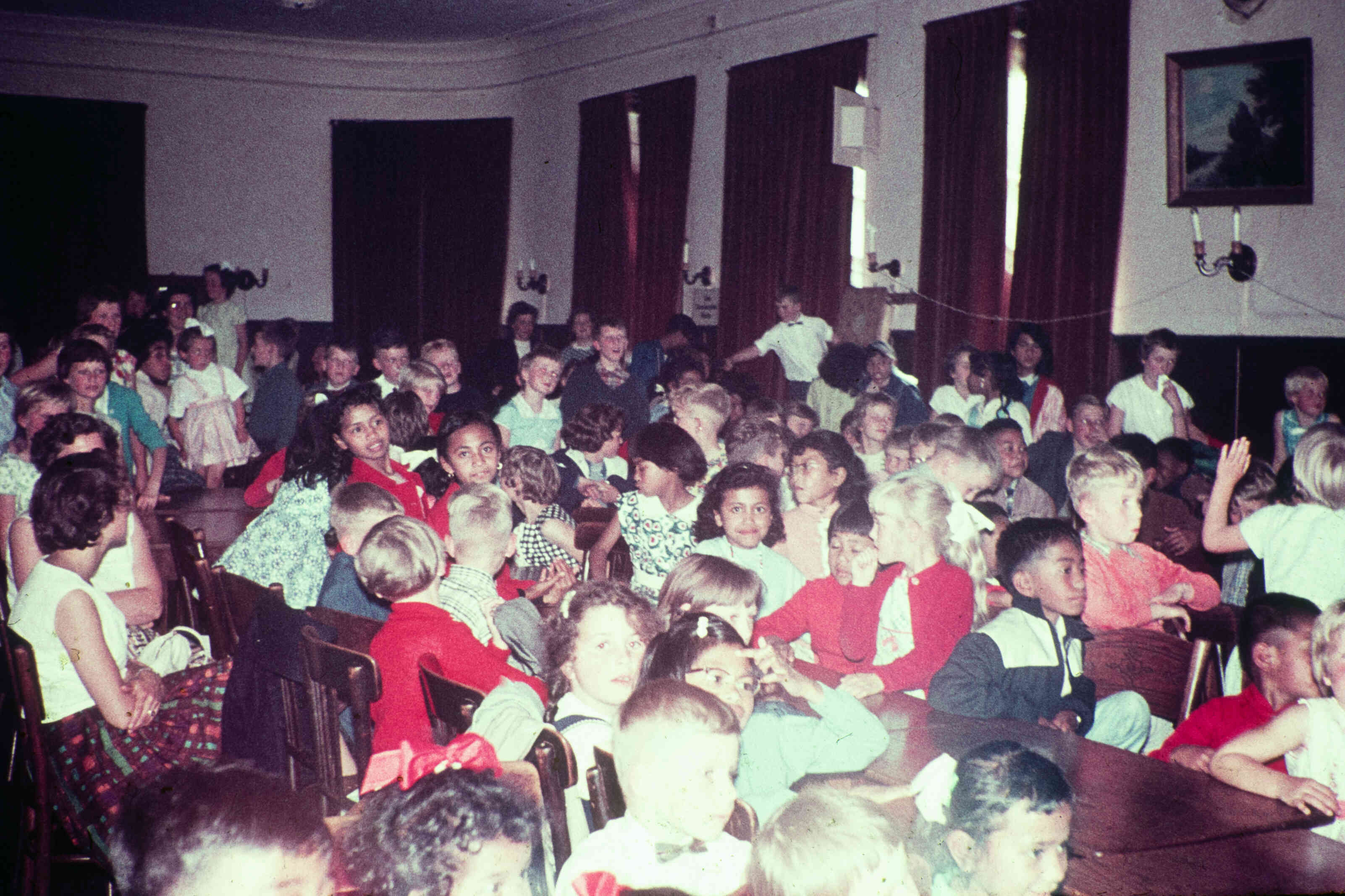 Molukkers kijken Saranti